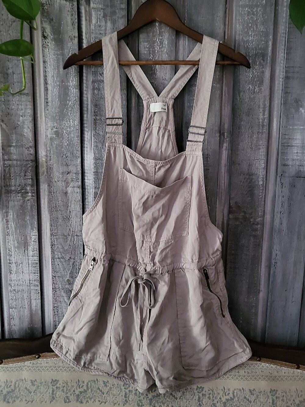 Aritzia Wilfred Free 100% Lyocell Shortalls Romper Drawstring Overalls Taupe M